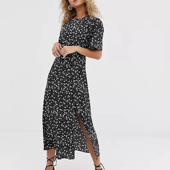 New Look Dresses & Skirts - New Look Ditsy Floral Print Midi Dress US Size 6